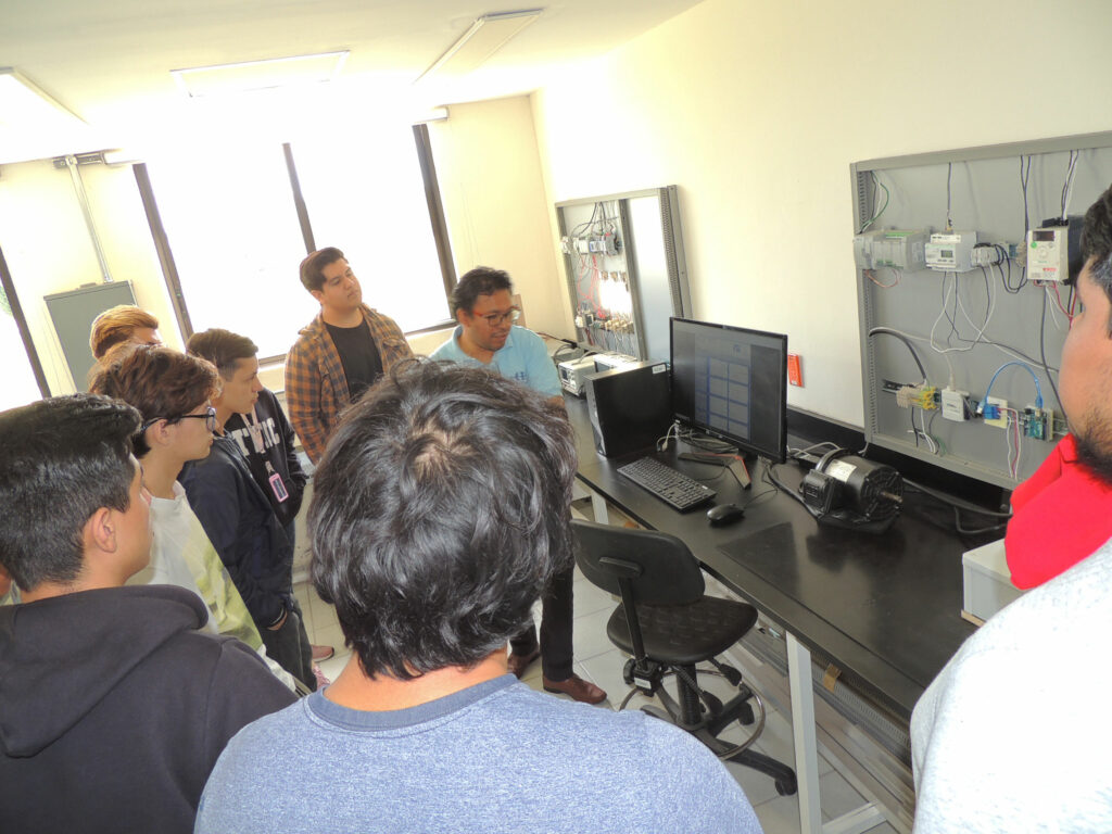 LAbMecatronicaISaiasMoreno