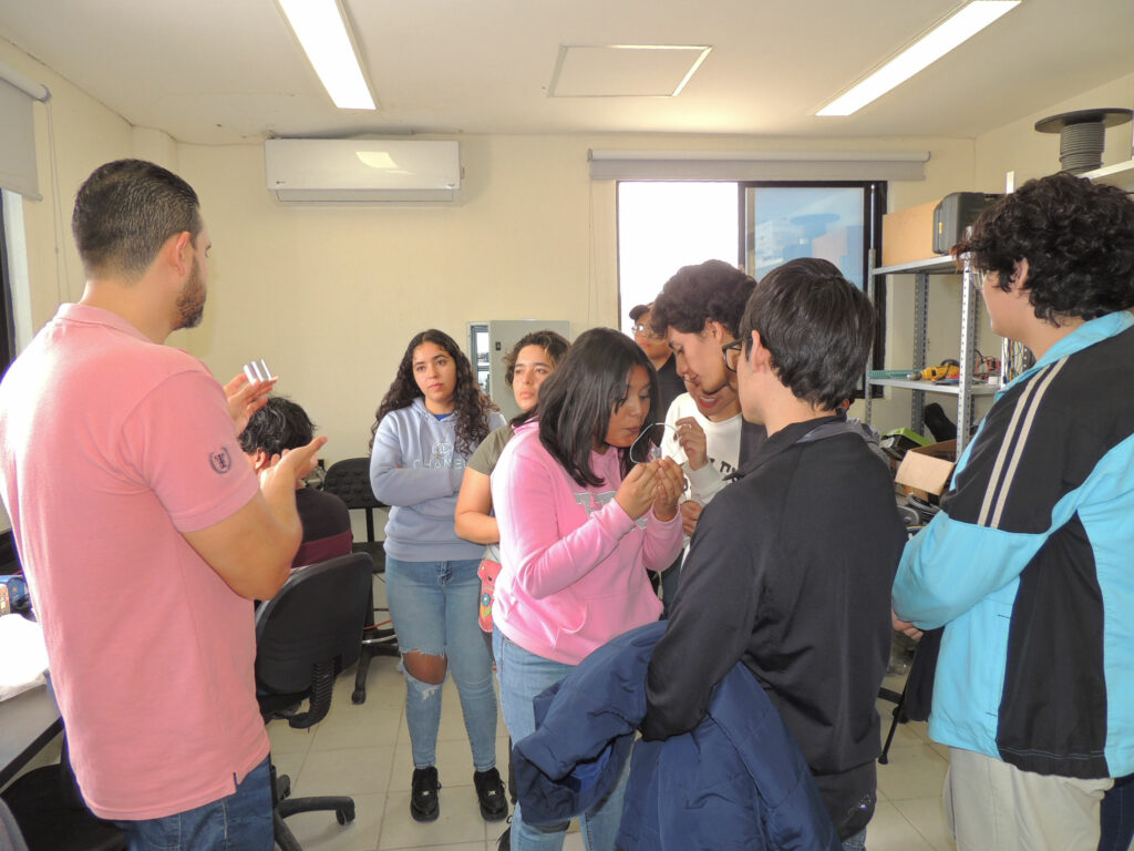 LAbSistemasFotovoltaicosArturoDiaz