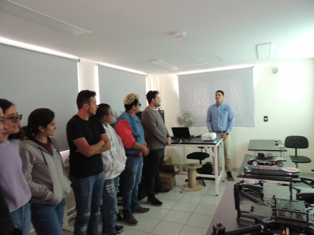 LabSistemasInteligentesLuisMontanez