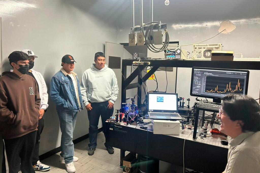 LaboratorioEspectroscopiaGPOM