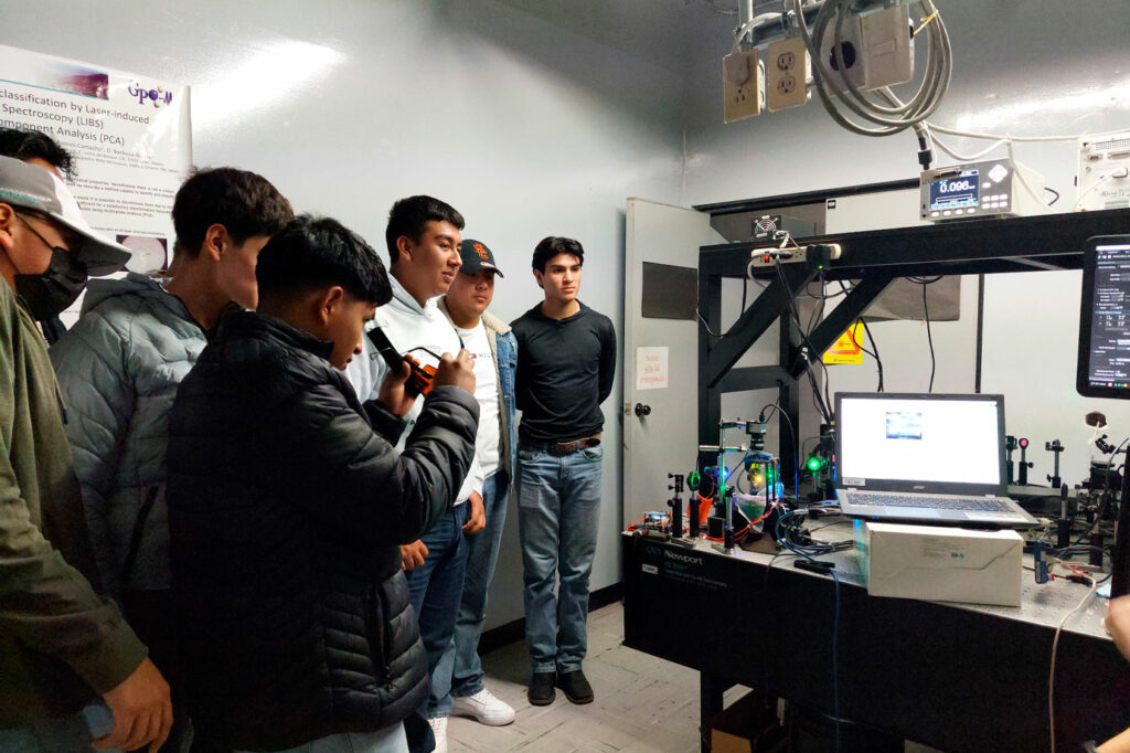 LaboratorioEspectroscopiaGPOM2