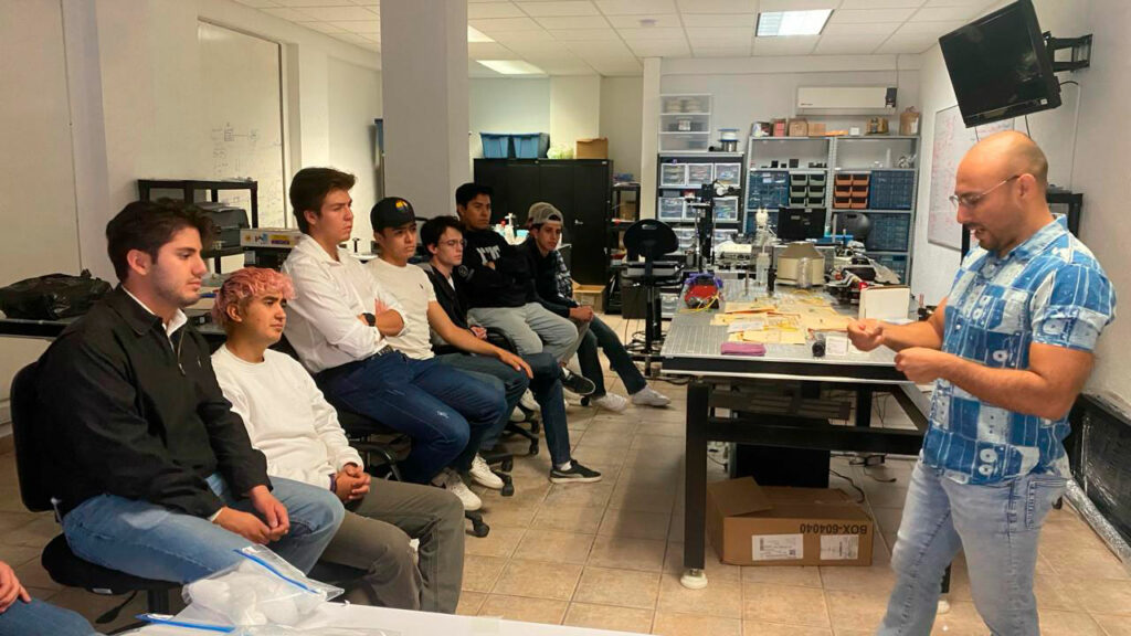 LabOptoelectronicaNAtanaelCuando